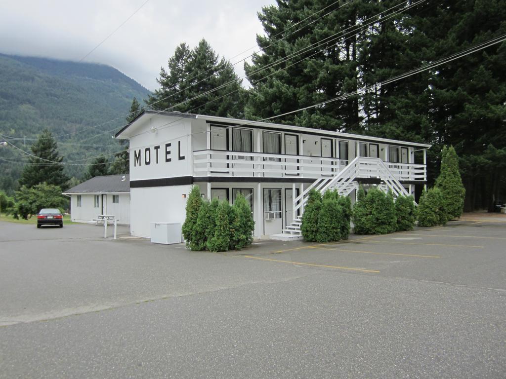 The Mighty Fraser Motel Boston Bar Ngoại thất bức ảnh