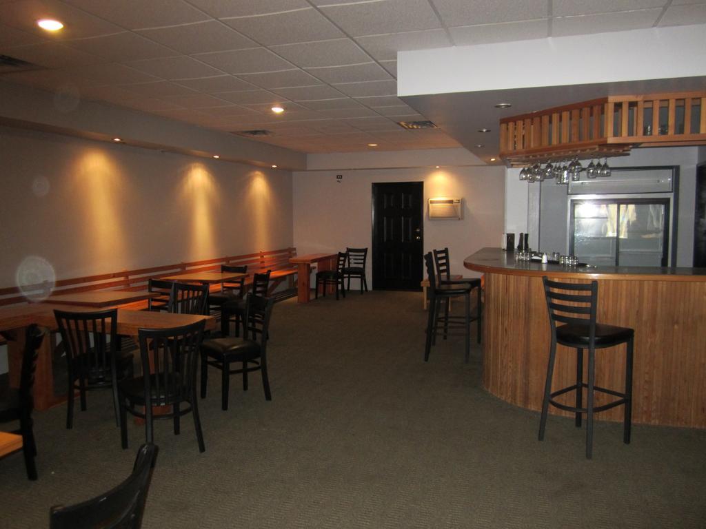 The Mighty Fraser Motel Boston Bar Ngoại thất bức ảnh
